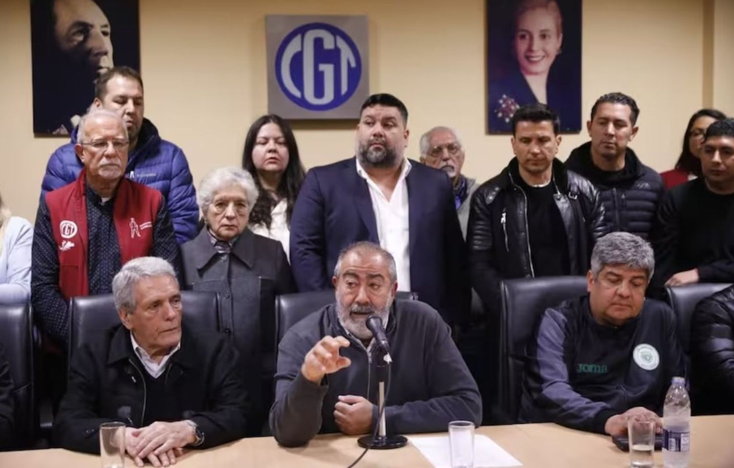La CGT advirtió sobre las consecuencias del ajuste anunciado por el gobierno de Javier Milei.