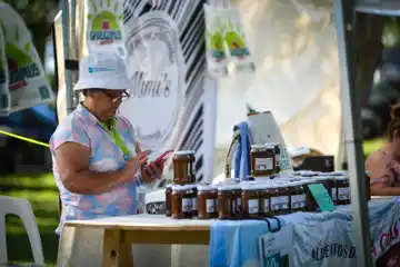 Arrancó la Feria "Producir Igualdad": Emprendedoras locales exponen su producción durante el fin de semana largo