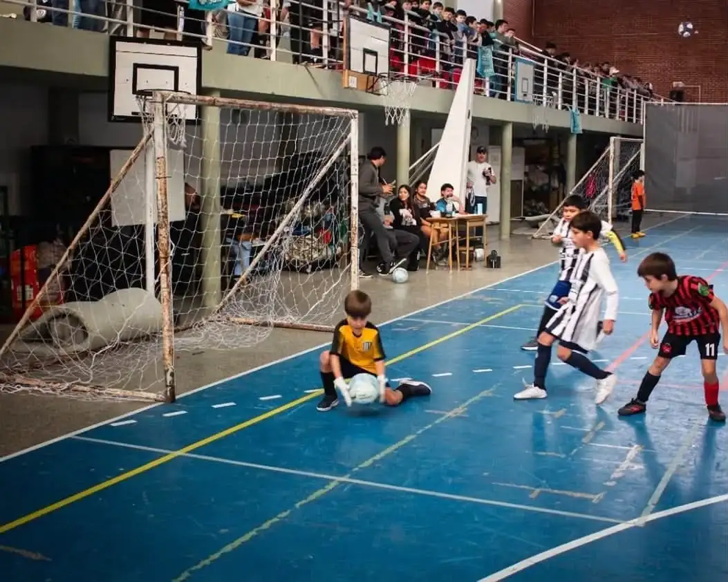 Futsal infantil: la Liga Departamental organiza una jornada gratuita