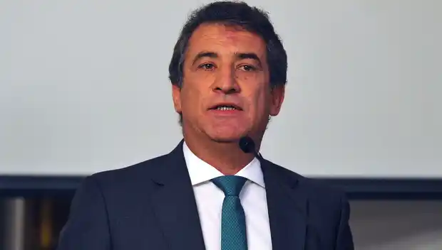 Urribarri en su etapa más desafiante