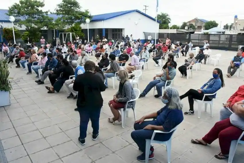 Insfrán destacó la campaña de vacunación en Formosa
