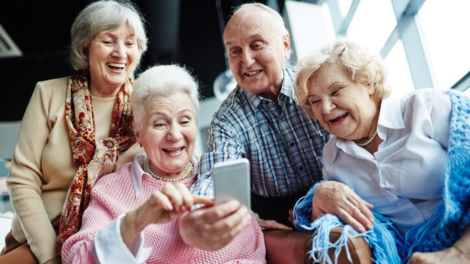 ¿VIEJO YO? La ciencia determina a qué edad comienza la vejez