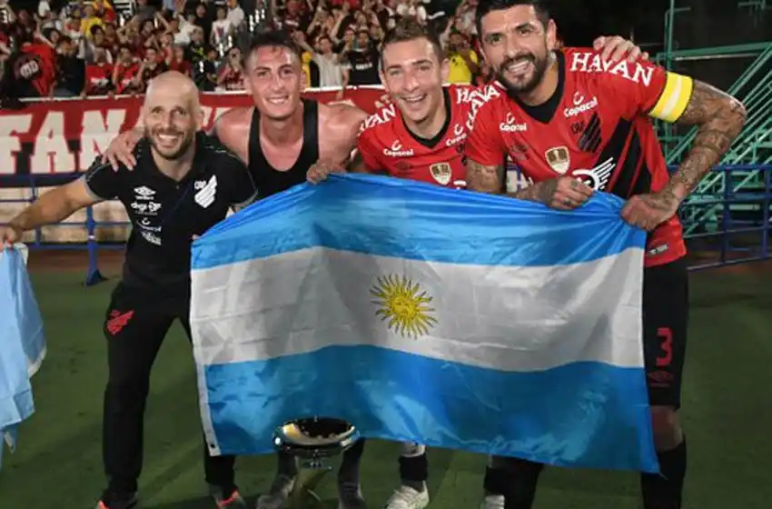 Con Marco Ruben como titular, Athletico Paranense ganó la Suruga Bank en Japón