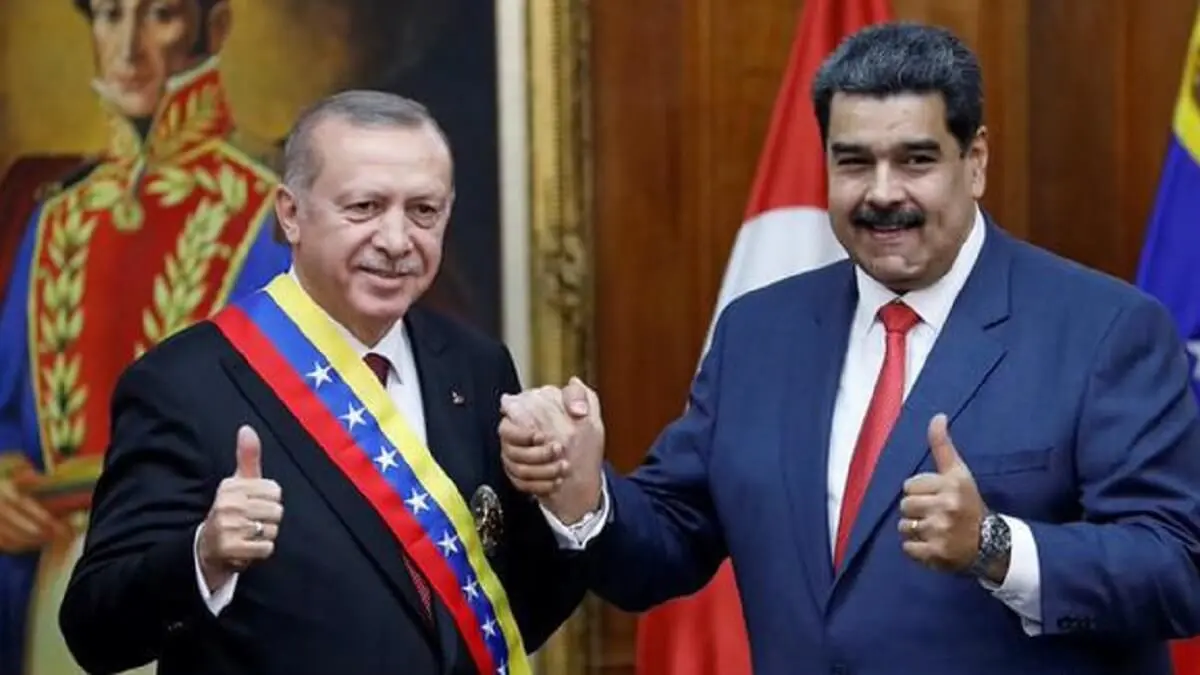 ¡AMIGUITOS DE NICOLÁS! En Turquía aprueban nueva ley que amenaza con silenciar a la disidencia