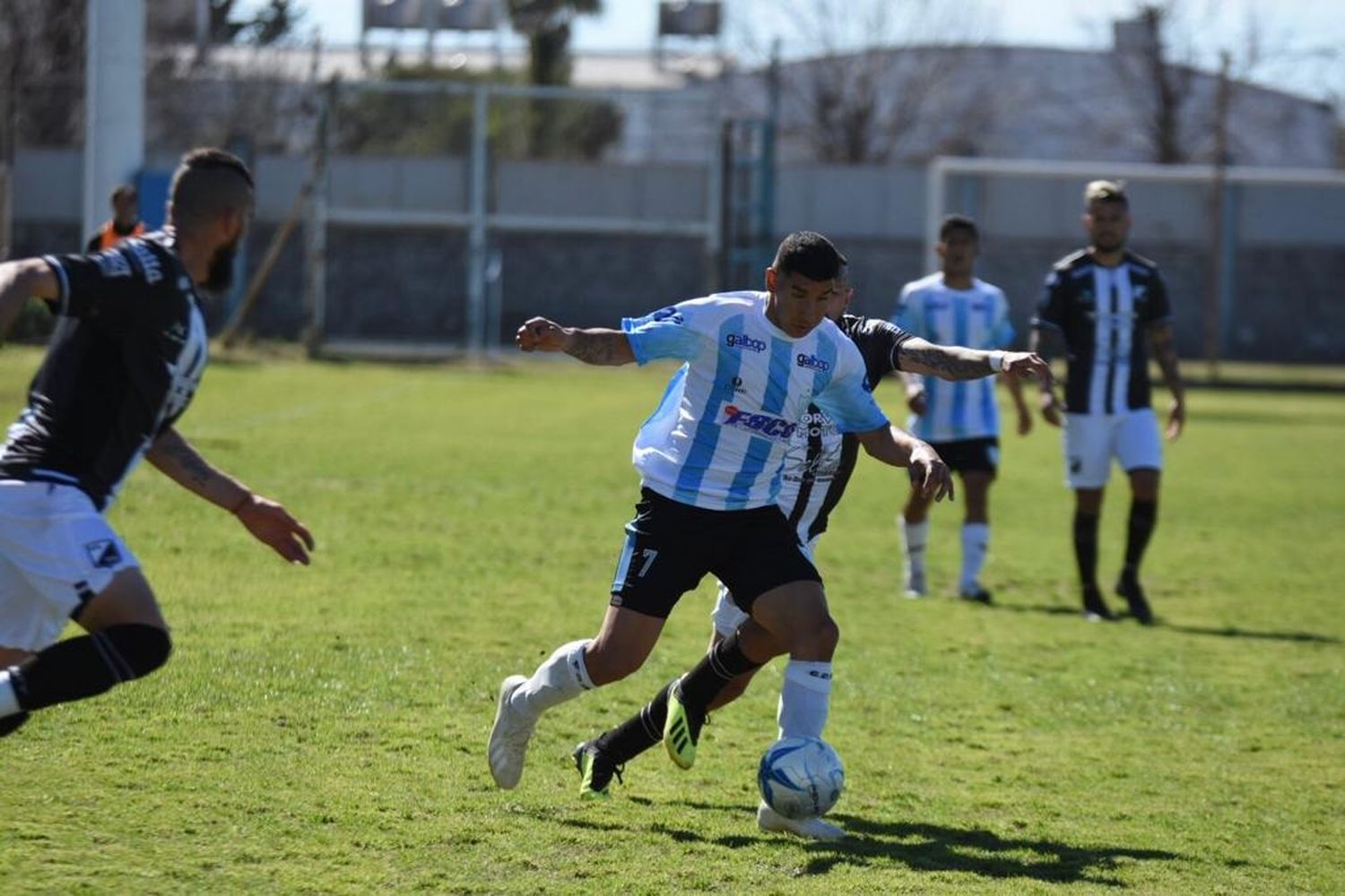 Juventud pagó caro una distracción y terminó empatando con Central Norte