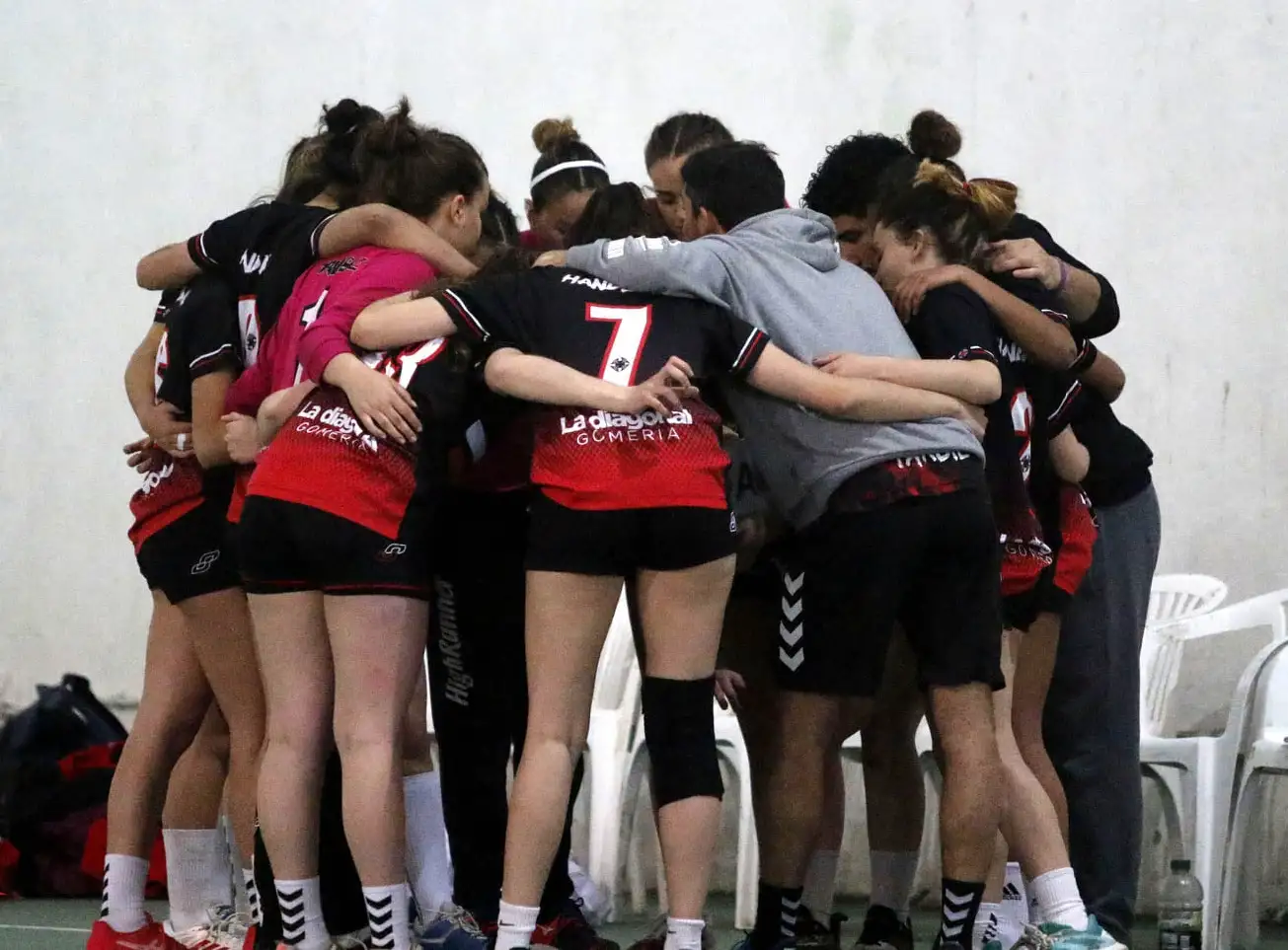 FOTO ASABAL Las chicas de Defensa cerraron un gran torneo.