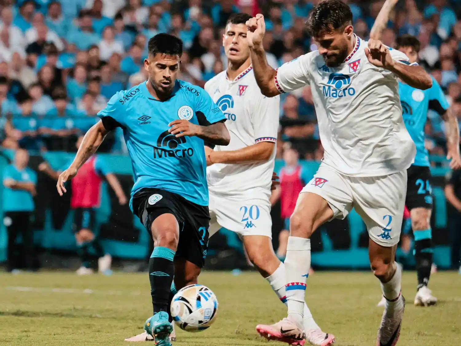 Belgrano lo empató cerca del final.