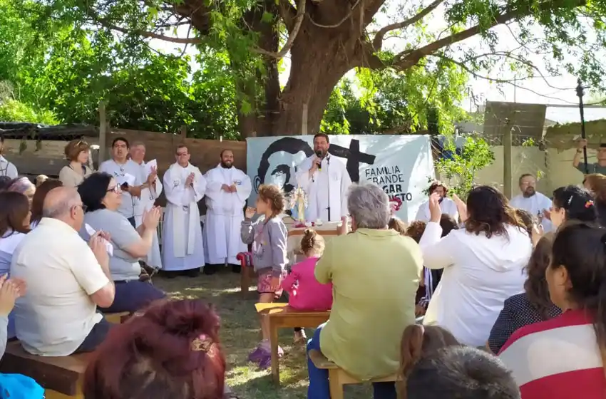 Los "curas villeros" inauguraron su primer hogar en Mar del Plata