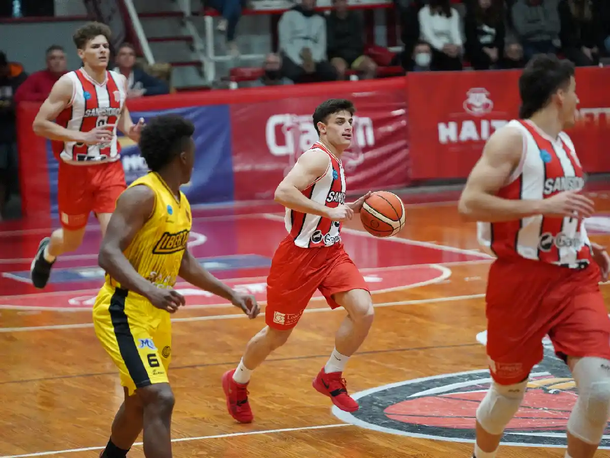 San Isidro sale a escena