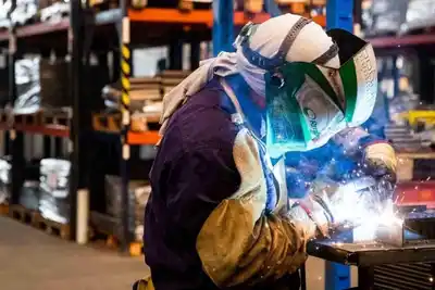 Primer trimestre del 2024: el PBI cayó un 5,1% y el desempleo subió al 7,7%