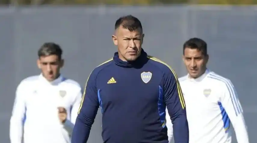 Almirón sorprendió en Boca en la última práctica antes de River