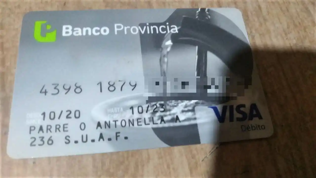 Encontraron tarjeta de Antonella Parreño