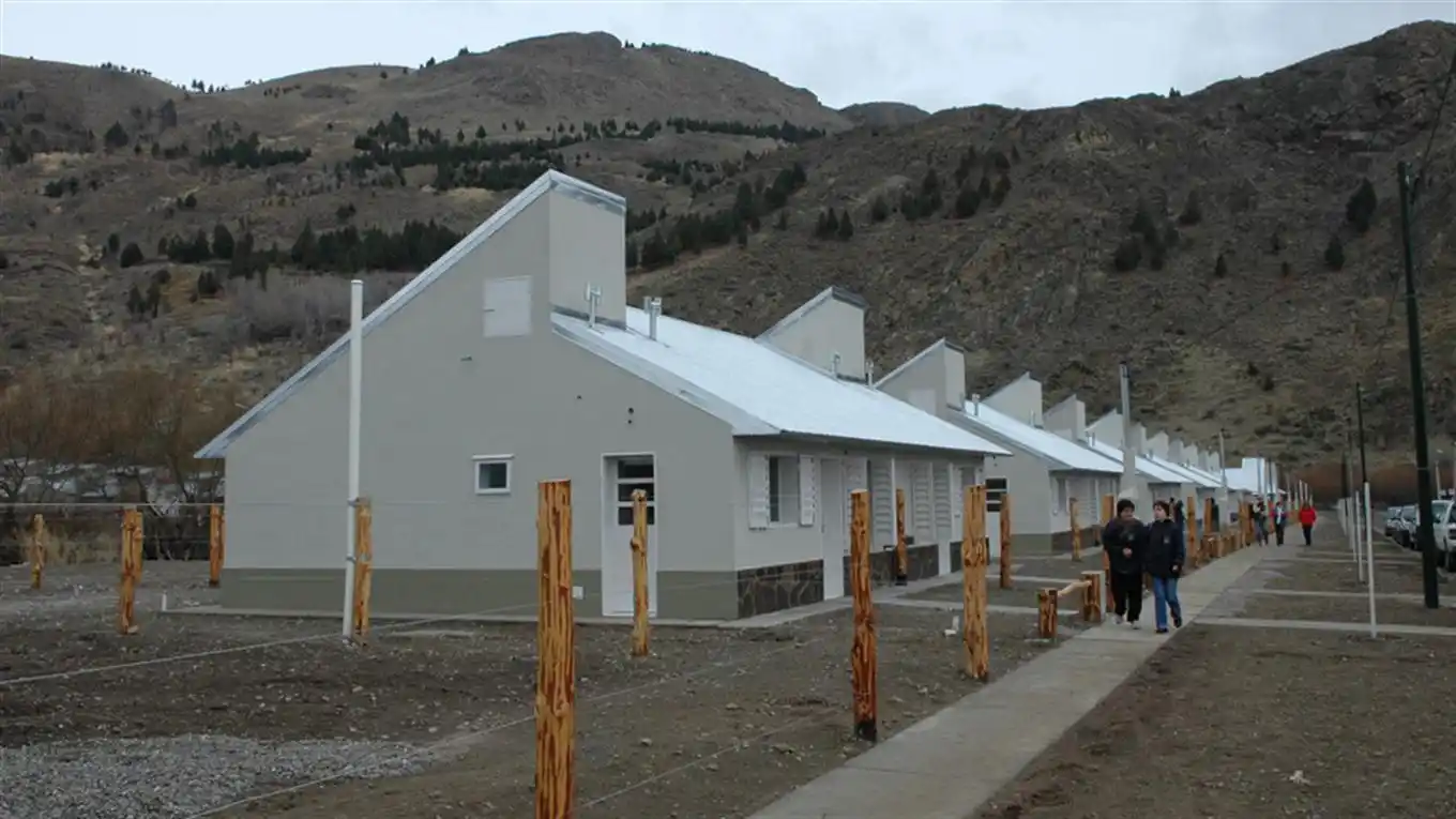 Les quitarán a las provincias el manejo de los fondos para vivienda