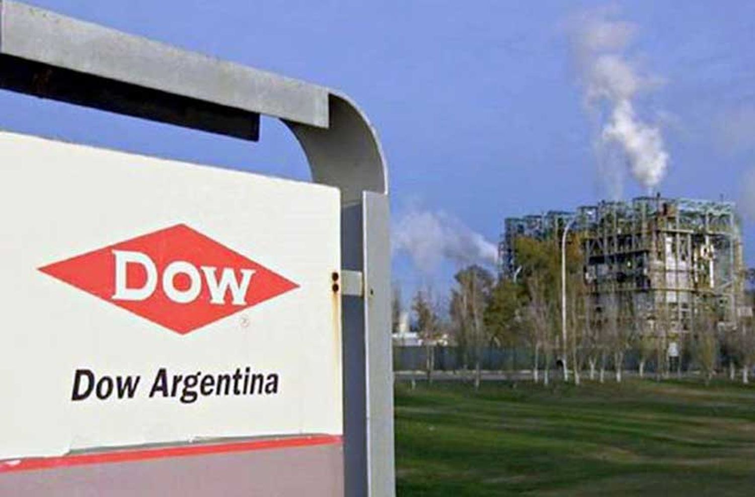 El Senado provincial dio media sanción a la iniciativa que busca la expropiación de la empresa Dow