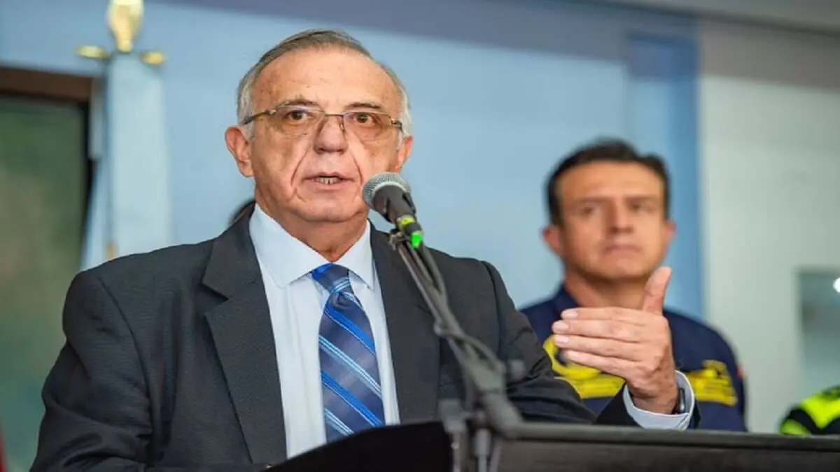 PETRO ORDENA cese de bombardeos en campamentos guerrilleros con menores reclutados forzadamente