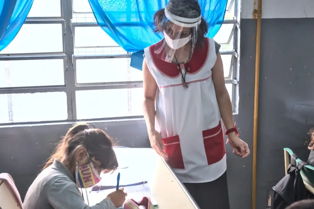 Desde el Gobierno de Kicillof descartan el uso del pase sanitario para las escuelas