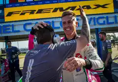 Leonel Pernía hizo la pole, con Mariano como escolta