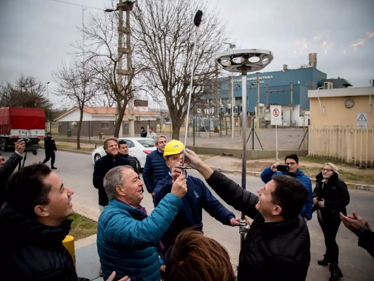 Schiaretti inauguró gasoducto clave para industrias de Arroyito