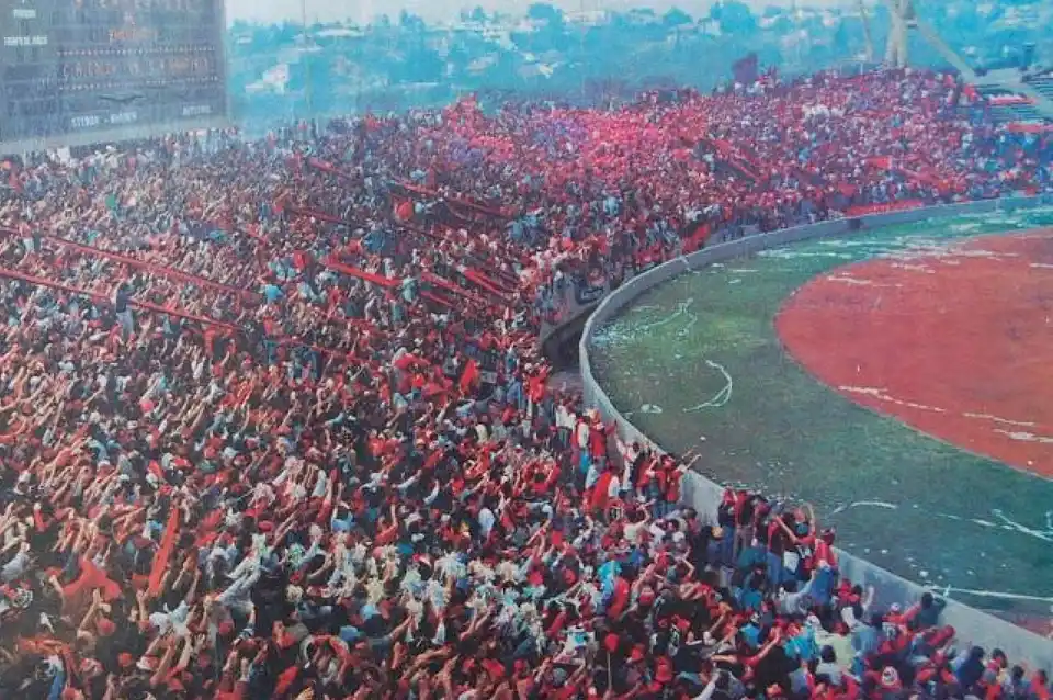 Hoy se celebra el Día del Hincha de Colón