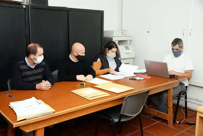 Sendas peatonales para la plaza del Mástil en Sierras Bayas