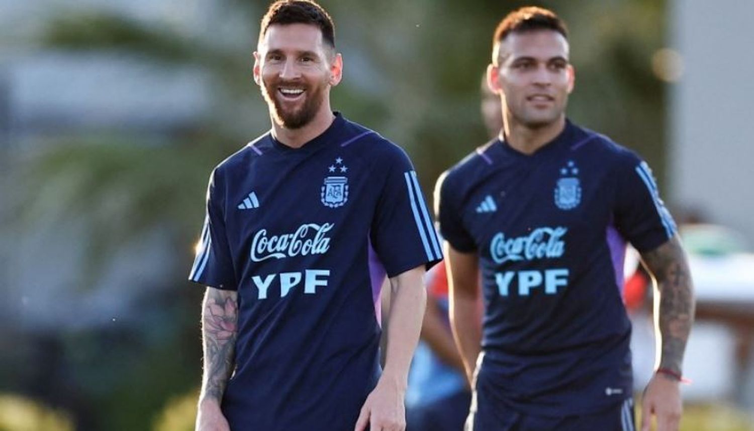 La Selección entrenó con plantel completo y Scaloni tiene dos dudas