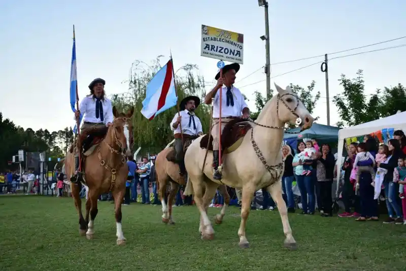 10ª Fiesta “Villa Adela es Tradición: Desfile, Música y Patio Criollo