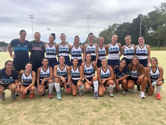 Hockey: Náutico y Mitre empezaron la temporada en la Asociación de Hockey del Oeste