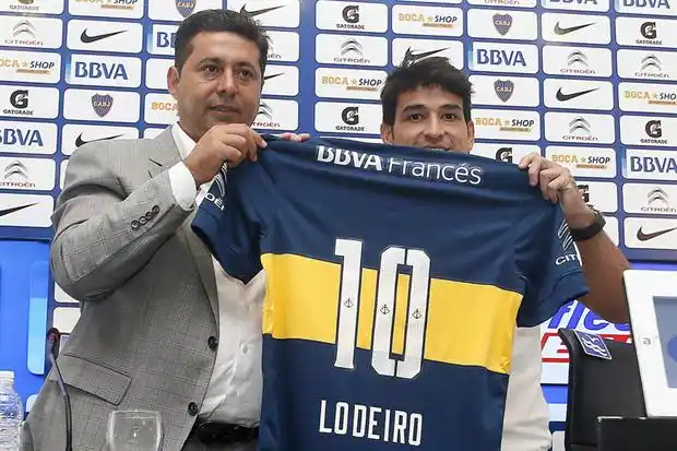 Nicolás Lodeiro: "Usar la 10 de Boca es un desafío muy grande"