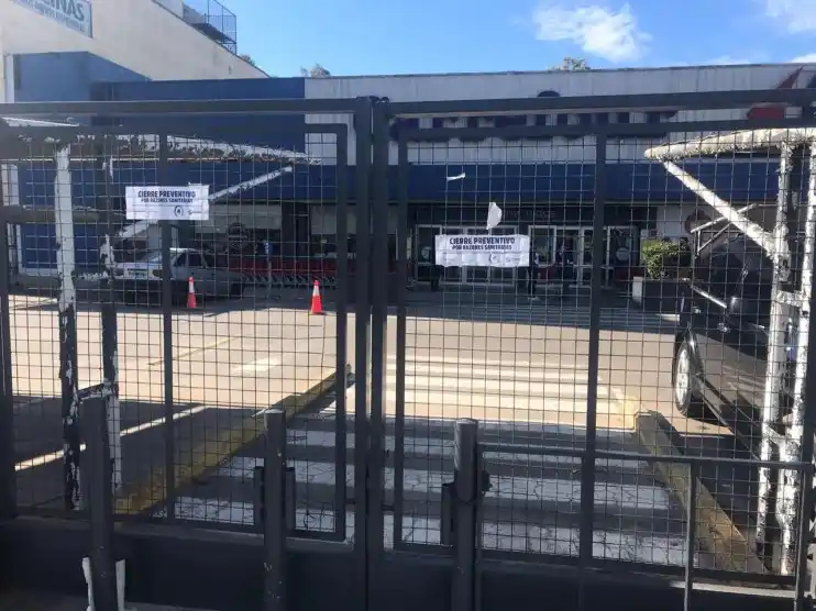 Coronavirus: Por casos positivos, en Escobar cierran un supermercado y el frigorífico Frimsa