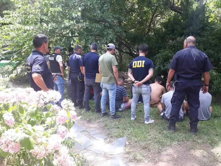 Familiares y amigos despiden al joven que murió golpeado por rugbiers en Villa Gesell