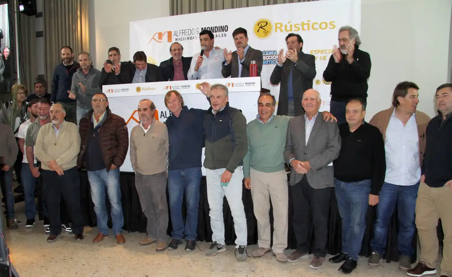 Rústicos lo hizo