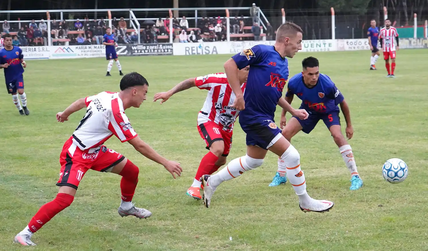 Villa Díaz Vélez no dejó dudas y venció a Sportivo San Cayetano