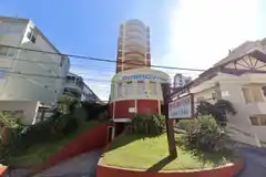 Villa Gesell: se derrumbó un hotel de 10 pisos y hay al menos una persona fallecida