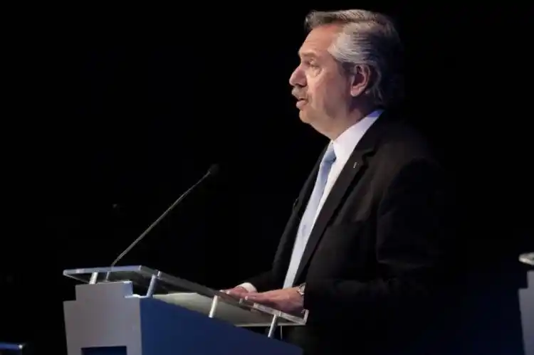 Debate presidencial: Apoyo masivo de Intendentes provinciales a Fernández