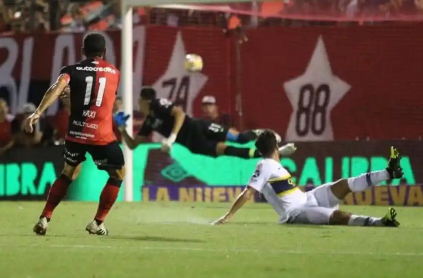 Maxi igualó a Nacho Scocco en la tabla histórica de goleadores