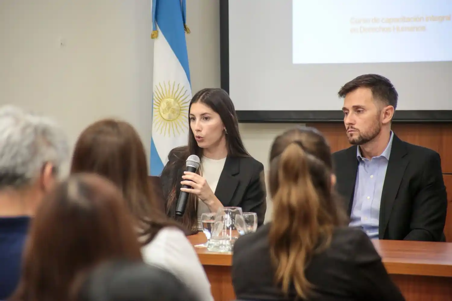 Funcionarios que llevaron adelante la capacitación.