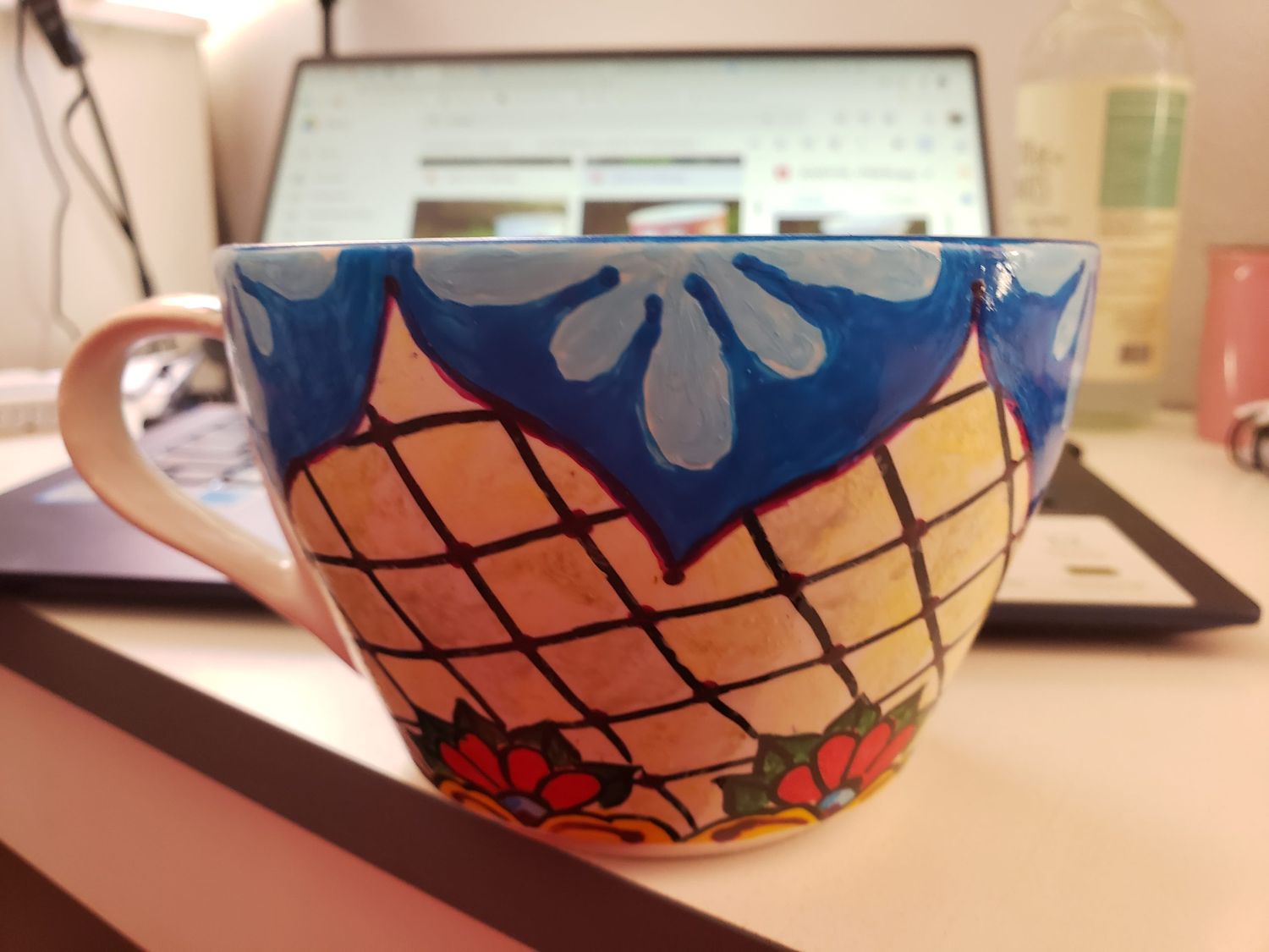 Taza de autor diseño exclusivo para "Las Berardi Club de Emociones".