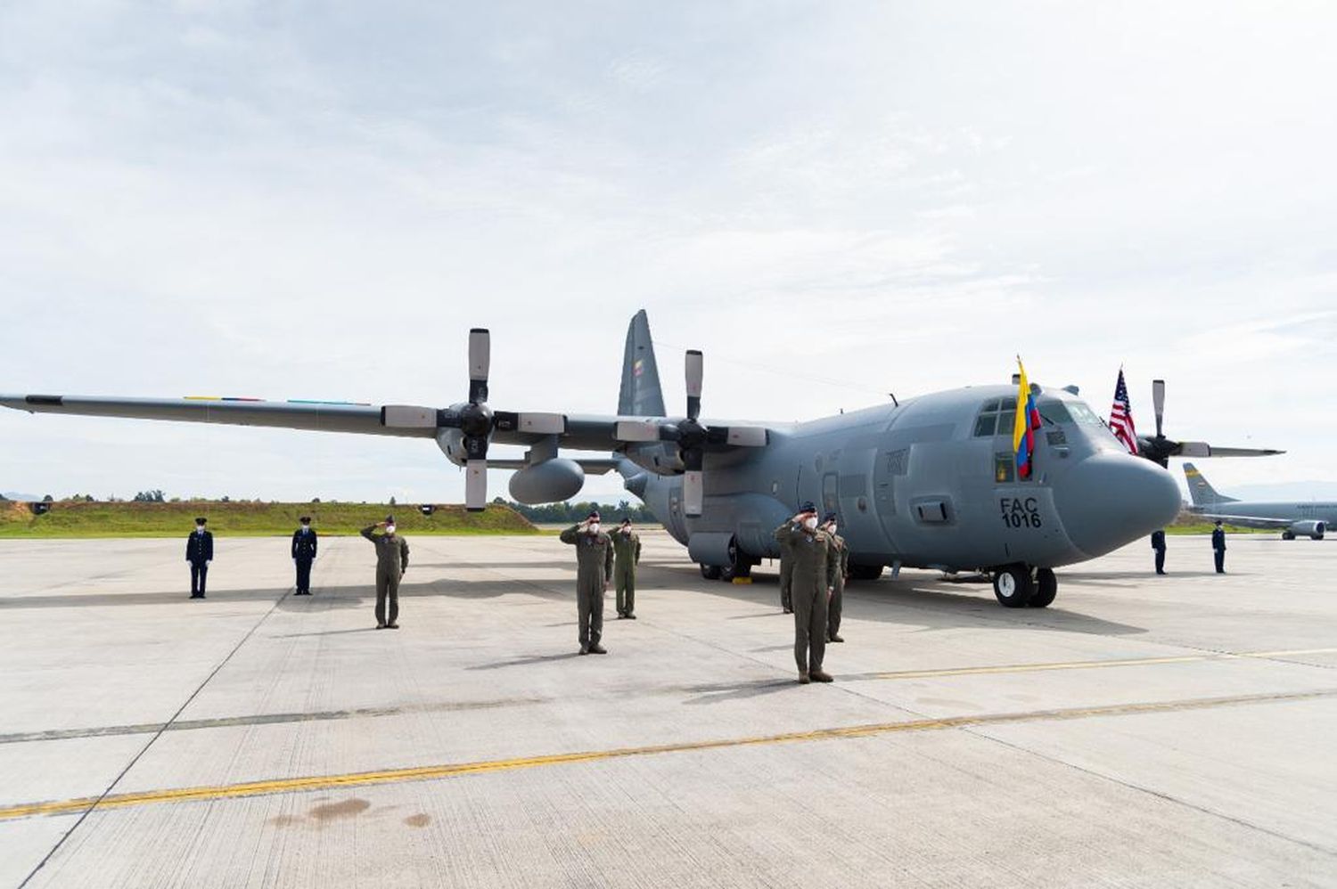 Crisis en Colombia: La Fuerza Aérea trasladará pasajeros afectados por Viva y Ultra Air