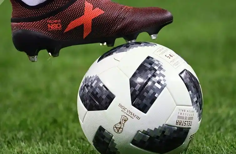 ¿Cómo afectarán al fútbol las nuevas leyes de la Asociación Internacional de Fútbol?