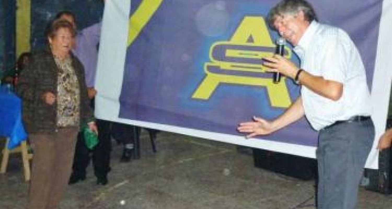América celebró sus 62 años