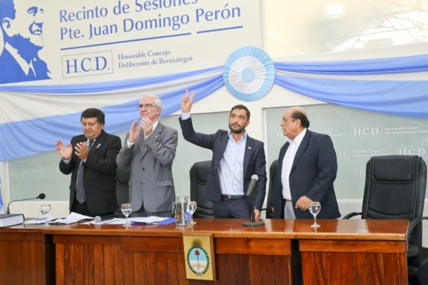 Mussi anunció un aumento del 30% para los municipales de Berazategui