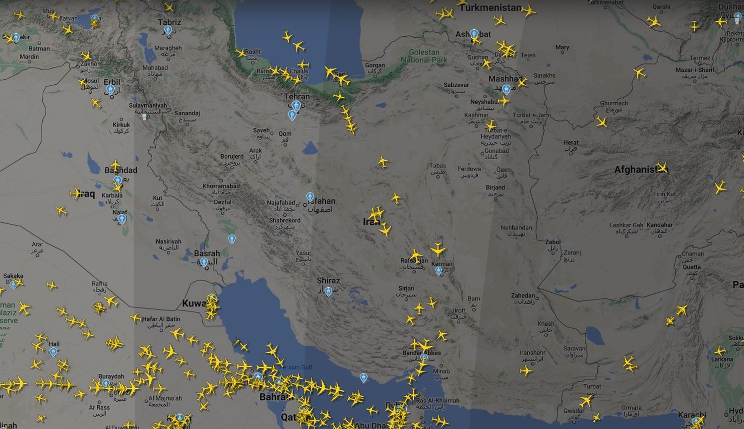 La EASA recomienda a las aerolíneas evitar el espacio aéreo iraní