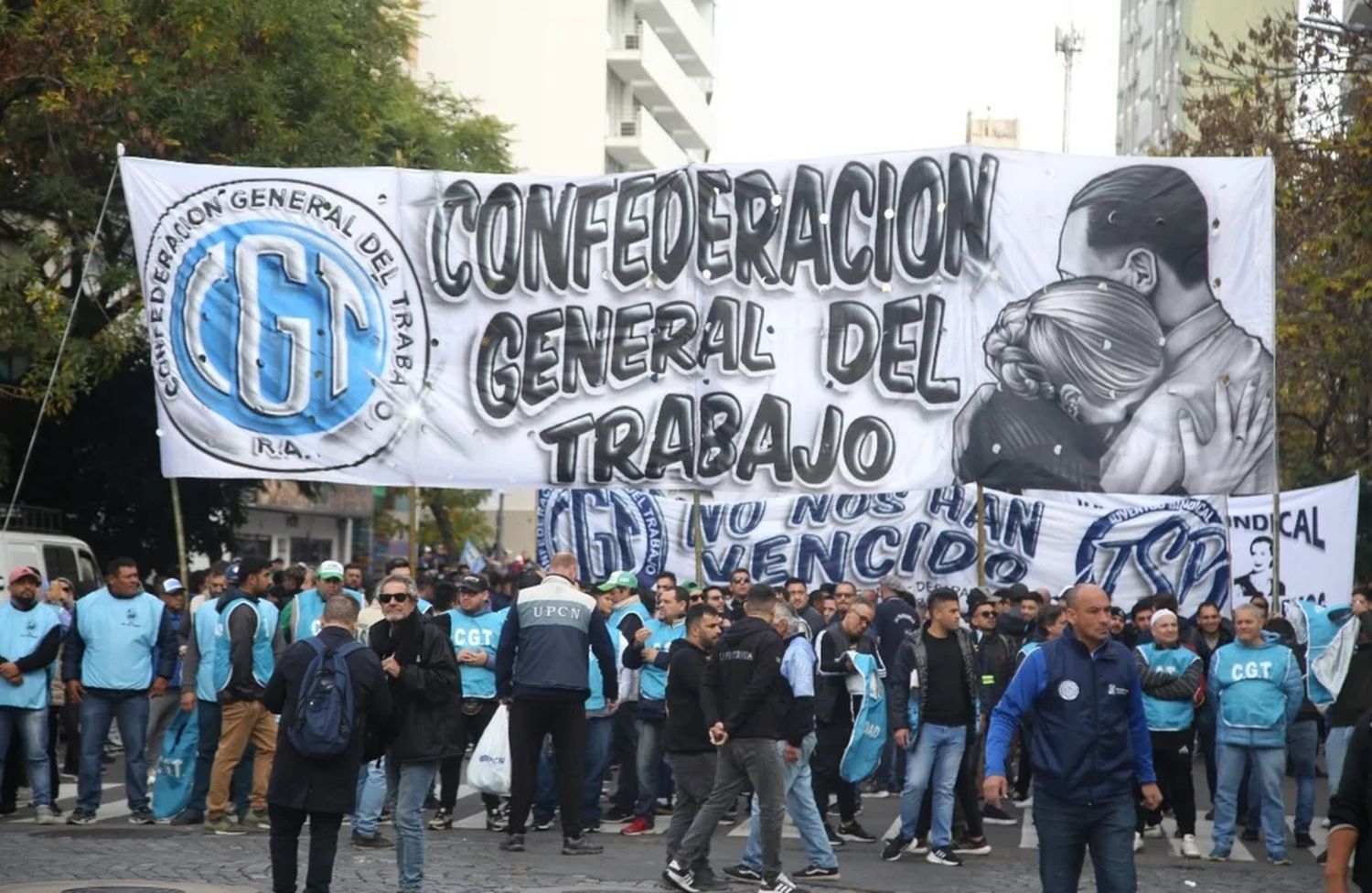 ¿Qué gremios adhieren al paro nacional?