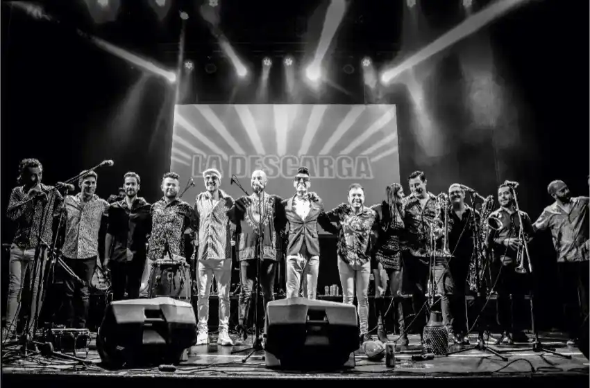 Llega "La Descarga" la mejor orquesta de salsa del país a Mar del Plata