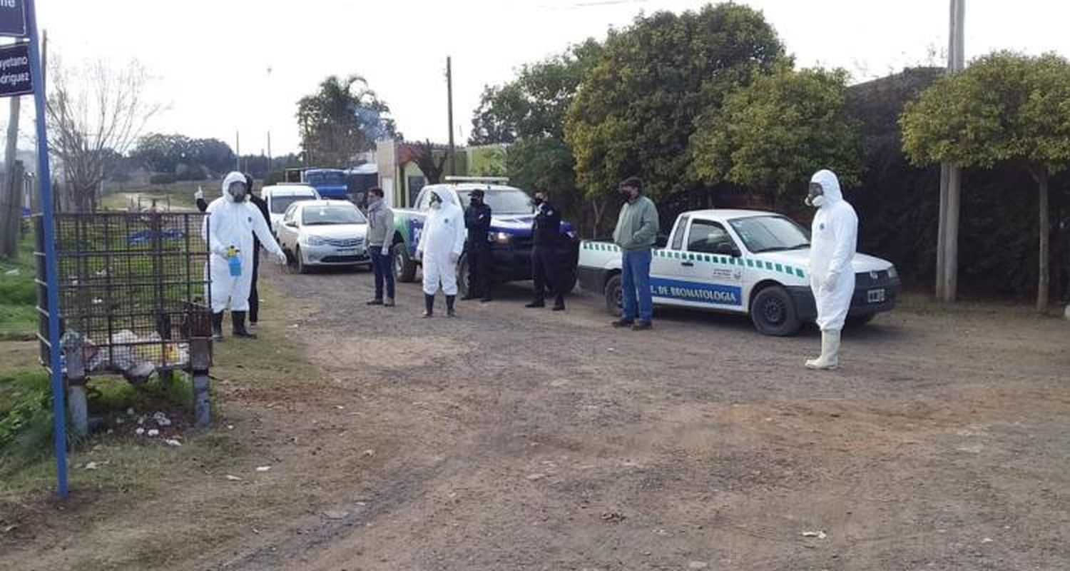 Río Tala: la familia del fallecido, hisopado por coronavirus, y la espera para que retiren el cuerpo de su domicilio