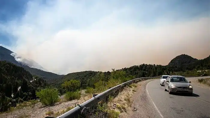 Volvieron a habilitar la ruta nacional  40 tras corte por los incendios forestales