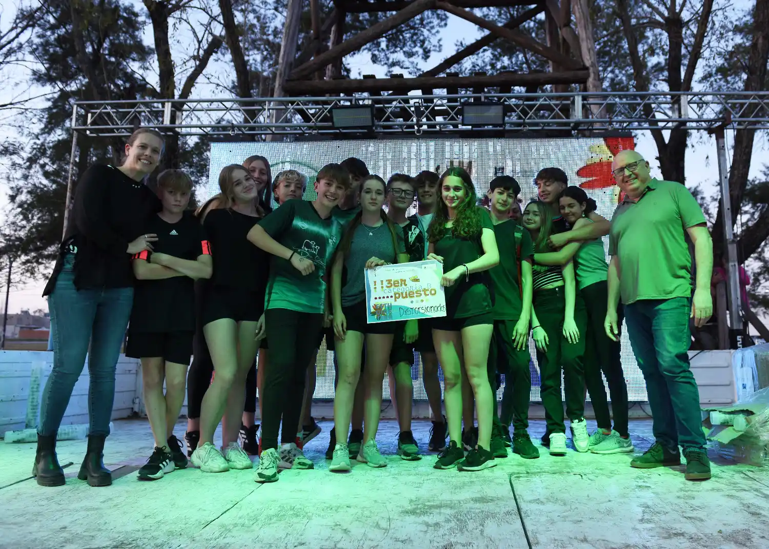 escuelas secundarias de Crespo concluyeron con éxito la Estudiantina 2023