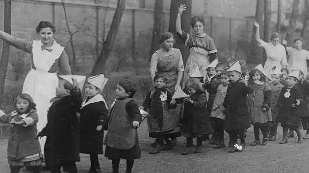 Derek, el joven británico que tuvo 500 hijos "por la patria" tras la Primera Guerra Mundial