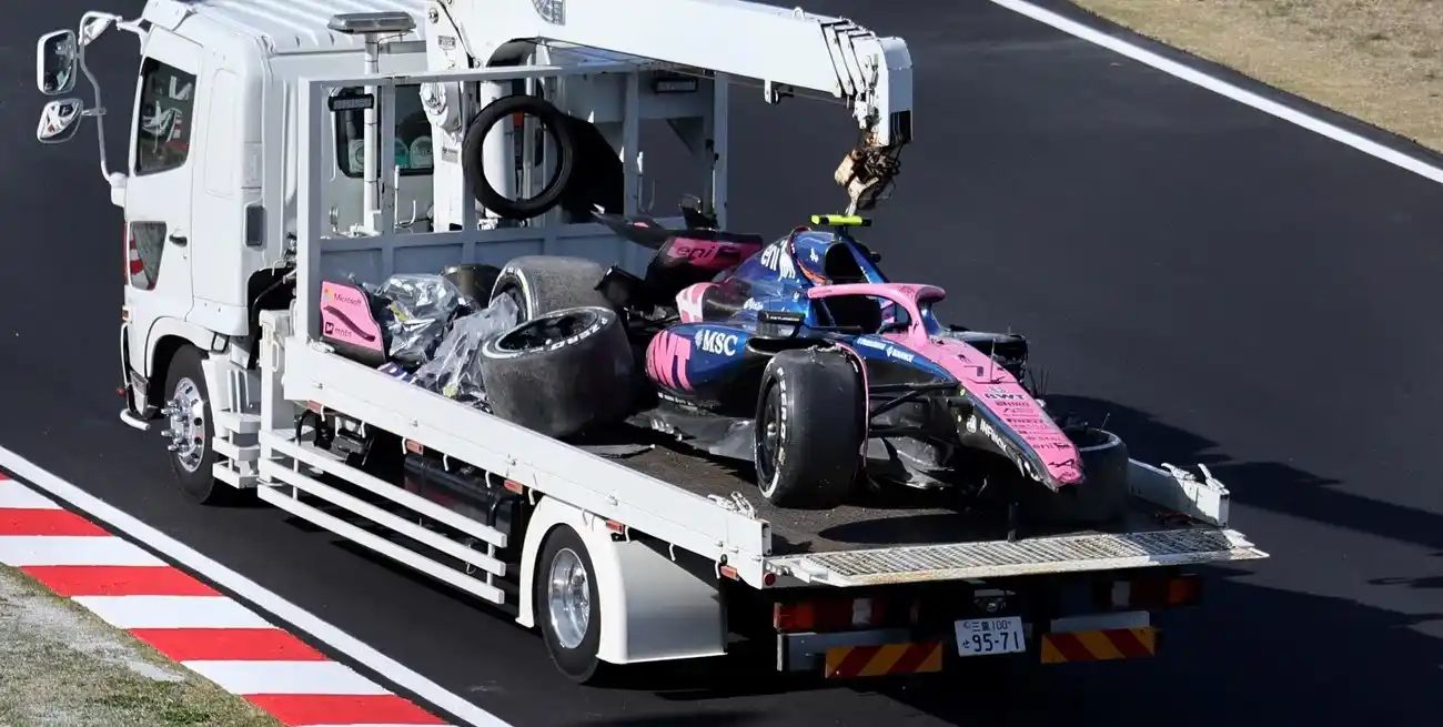 El auto de Jack Doohan tras el accidente. Crédito: Issei Kato/Reuters