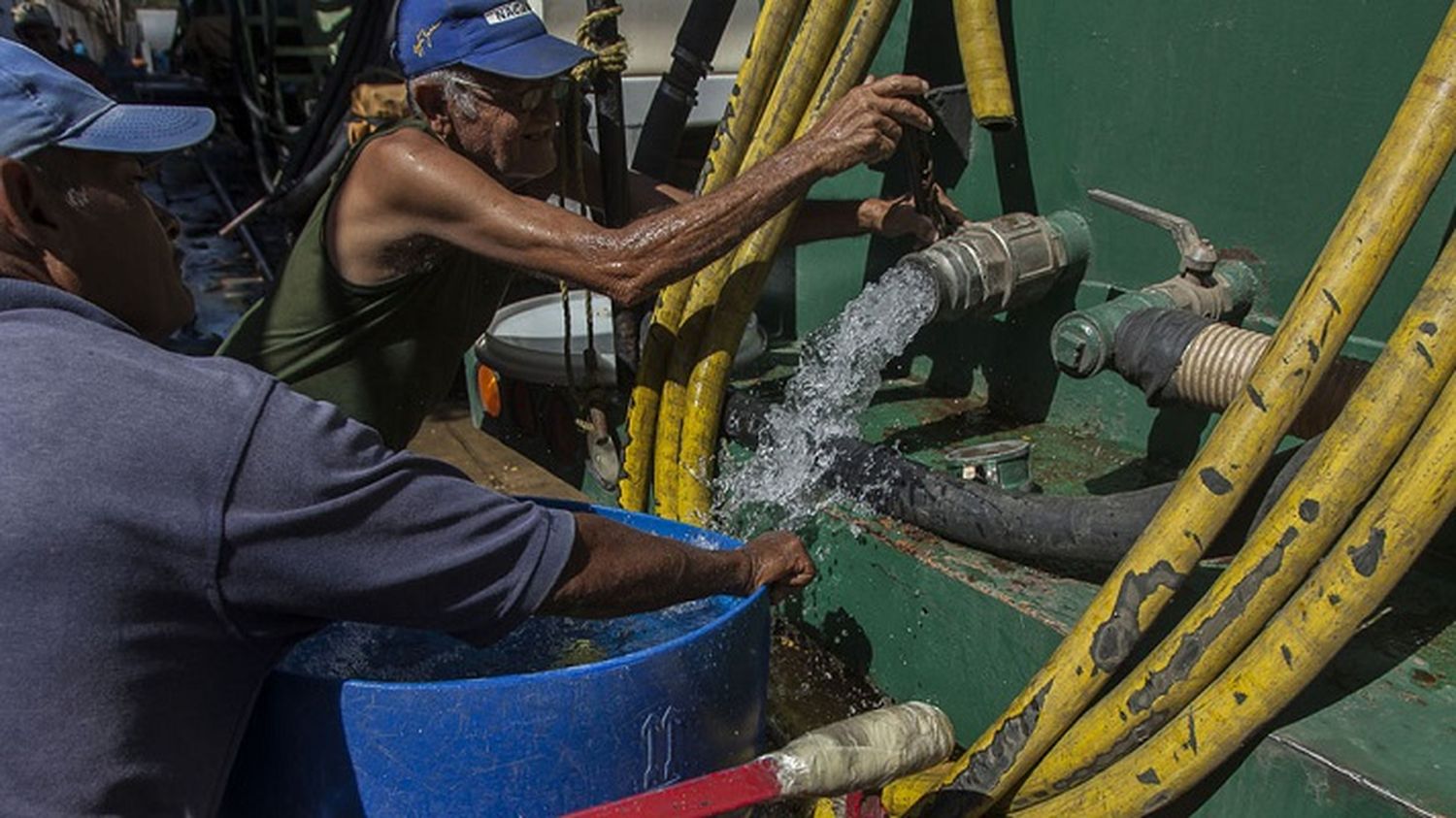 PÉSIMO SERVICIO: 86,4% de hogares no recibe agua potable con frecuencia